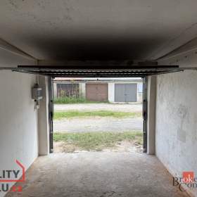 Foto inzerátu Prodej garáže, 20 m² - Liberec VIII-Dolní Hanychov