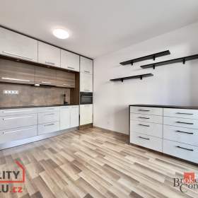 Pronájem byty 1+1, 37 m2 -  Praha -  Uhříněves / 19488885
