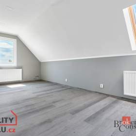 Foto inzerátu Prodej rodinné domy, 202 m² - Smolné Pece