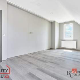 Foto inzerátu Prodej rodinné domy, 202 m² - Smolné Pece