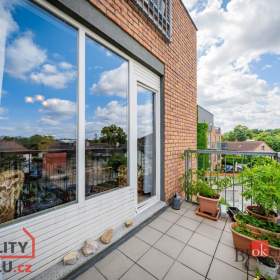 Foto inzerátu Prodej byty 2+kk, 66 m² - Praha - Uhříněves