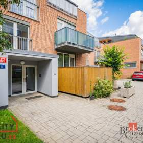 Foto inzerátu Prodej byty 2+kk, 66 m² - Praha - Uhříněves