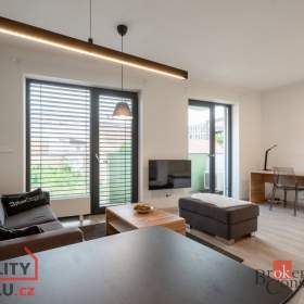 Pronájem byty 1+kk, 37 m2 -  Zlín / 19508321