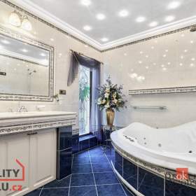 Foto inzerátu Prodej rodinné domy, 388 m² - Karlovy Vary - Tašovice