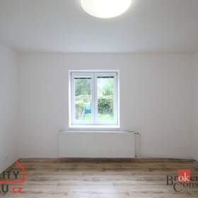 Pronájem byty 3+1, 70 m2 -  / 19514906