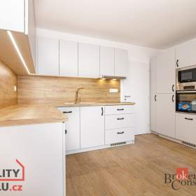 Pronájem byty 2+kk, 44 m2 -  / 19524154