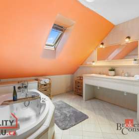 Foto inzerátu Prodej rodinné domy, 122 m² -