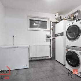 Foto inzerátu Prodej rodinného domu 178 m², Podolí
