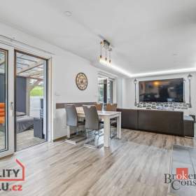 Foto inzerátu Prodej rodinného domu 178 m², Podolí