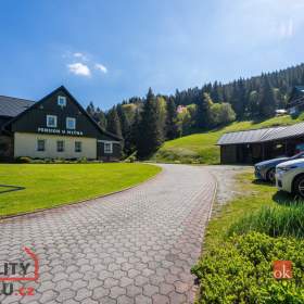 Foto inzerátu Prodej nemovitosti pro ubytování 528 m²