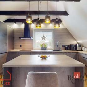 Foto inzerátu Prodej rodinného domu 240 m², Chomutov