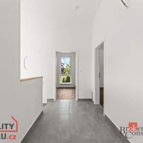 Foto inzerátu Prodej rodinného domu 153 m², Chýně