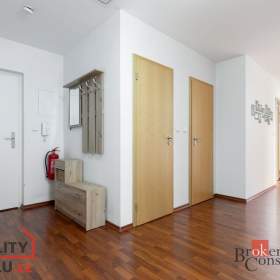 Foto inzerátu Prodej bytu 3+kk 120 m², Babice