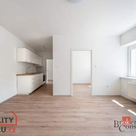 Foto inzerátu Prodej bytu 3+kk 61 m², Rousínov