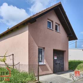 Prodej rodinného domu 70 m2, Velké Bílovice / 19547259