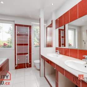 Foto inzerátu Prodej rodinného domu 260 m², Plzeň