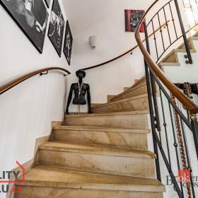 Foto inzerátu Prodej rodinné domy, 370 m² -