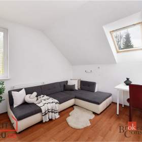 Foto inzerátu Prodej rodinného domu 220 m², Vodochody