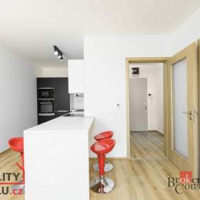 Prodej bytu 2+kk 56 m2, Praha / 19558297