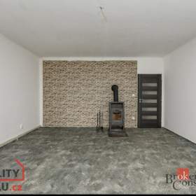 Foto inzerátu Prodej byty 3+1, 88 m² - Předslav - Měcholupy