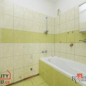Foto inzerátu Prodej byty 3+1, 88 m² - Předslav - Měcholupy