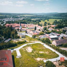 Prodej stavebního pozemku 813 m2, Plasy / 19570084