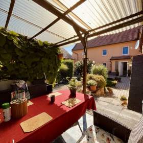 Foto inzerátu Prodej rodinného domu 230 m², Černuc