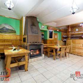 Foto inzerátu Prodej nemovitosti pro ubytování 332 m², Třebenice