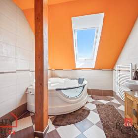 Foto inzerátu Prodej rodinného domu 170 m², Libušín