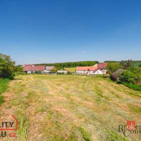 Foto inzerátu Prodej stavebního pozemku 2 037 m², Osek