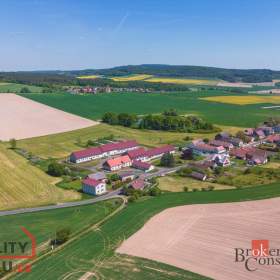 Foto inzerátu Prodej stavebního pozemku 2 037 m², Osek