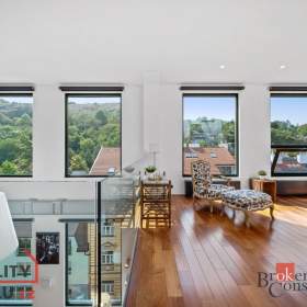 Foto inzerátu Prodej bytu 3+kk 221 m², Praha