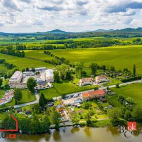 Foto inzerátu Prodej komerčního pozemku 1 942 m², Jablonné v Podještědí