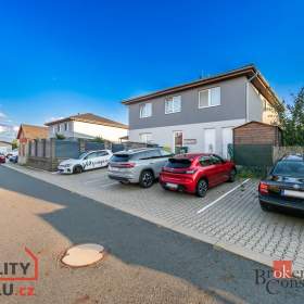 Foto inzerátu Prodej bytu 3+kk 71 m², Bašť