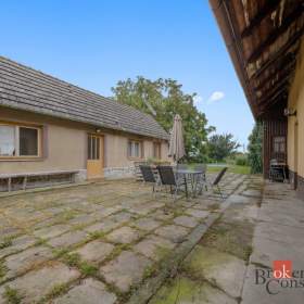 Foto inzerátu Prodej rodinného domu 189 m², Běrunice
