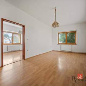Foto inzerátu Prodej rodinného domu 189 m², Běrunice