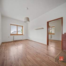Foto inzerátu Prodej rodinného domu 189 m², Běrunice