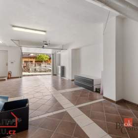 Prodej rodinného domu 290 m², Beroun / 19592157