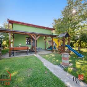 Prodej chaty 64 m², Hradec Králové / 19599095