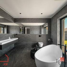 Foto inzerátu Prodej rodinného domu 216 m², Úherce