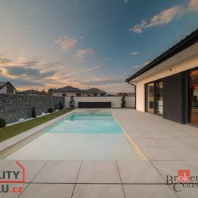 Foto inzerátu Prodej rodinného domu 216 m², Úherce