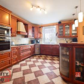 Foto inzerátu Prodej rodinného domu 315 m², Veliká Ves