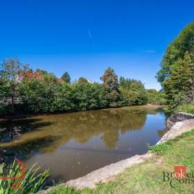 Foto inzerátu Prodej rodinného domu 500 m², Dubenec