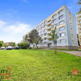 Prodej bytu 2+1 65 m², Dvůr Králové nad Labem / 19602883