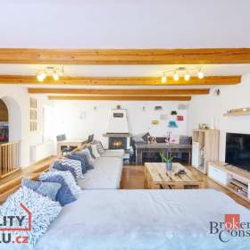 Foto inzerátu Prodej rodinného domu 220 m², Kluky