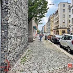Foto inzerátu Pronájem garážového stání 12 m², Praha