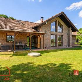 Prodej rodinného domu 218 m², Železný Brod / 19607770