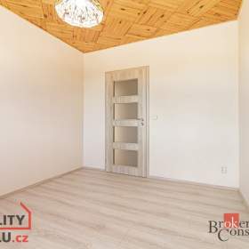 Foto inzerátu Prodej rodinného domu 252 m², Holasovice