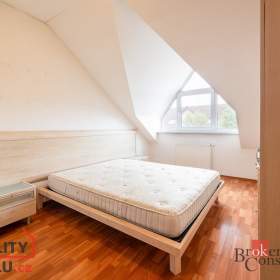 Foto inzerátu Prodej rodinného domu 156 m², Praha