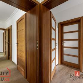 Foto inzerátu Prodej rodinného domu 298 m², Kamenice